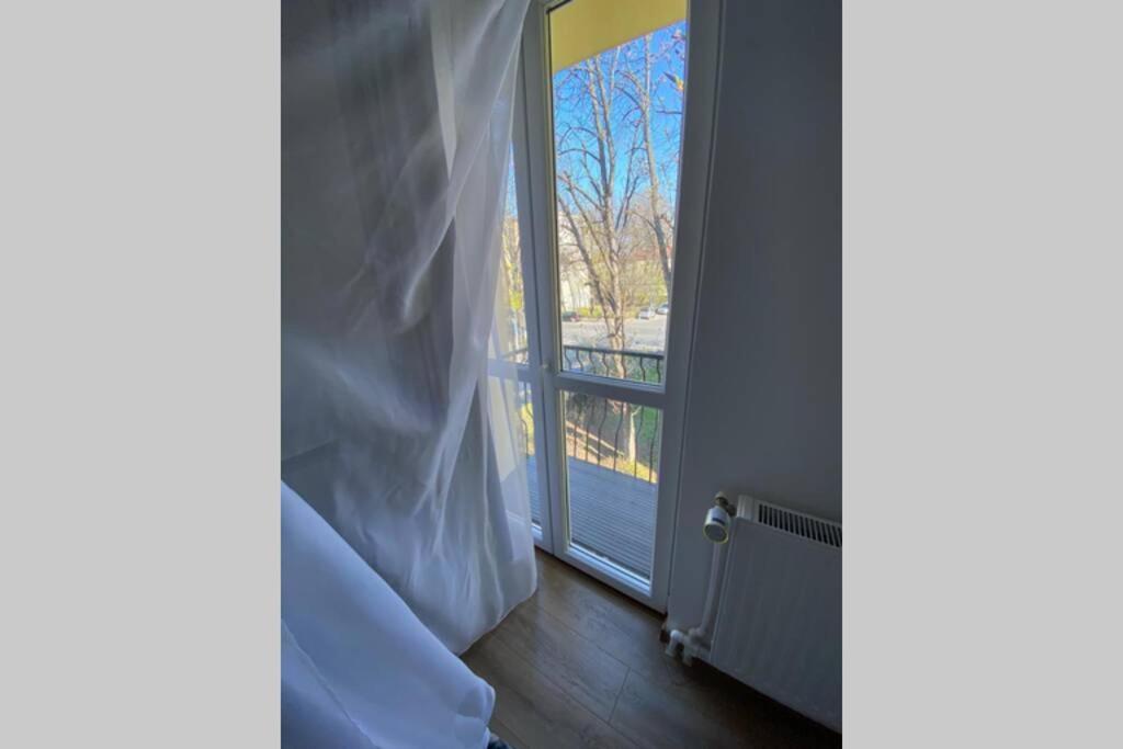 Cozy Apartment In The Business Area Of Bukarest Exteriör bild
