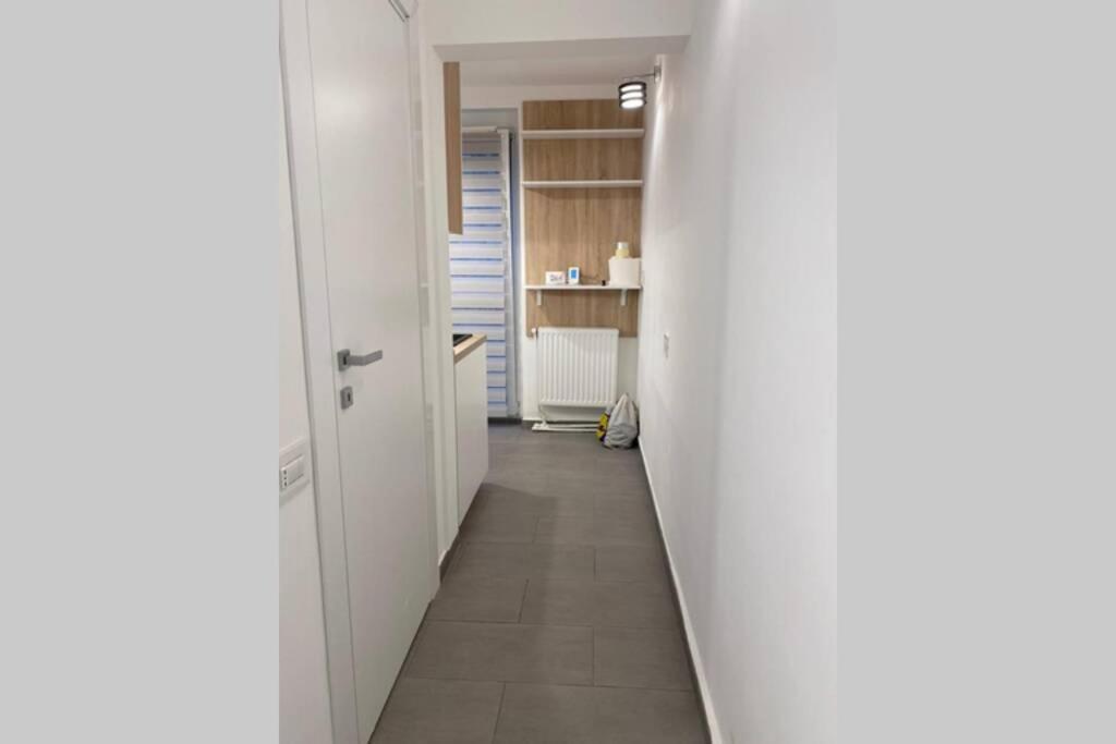 Cozy Apartment In The Business Area Of Bukarest Exteriör bild